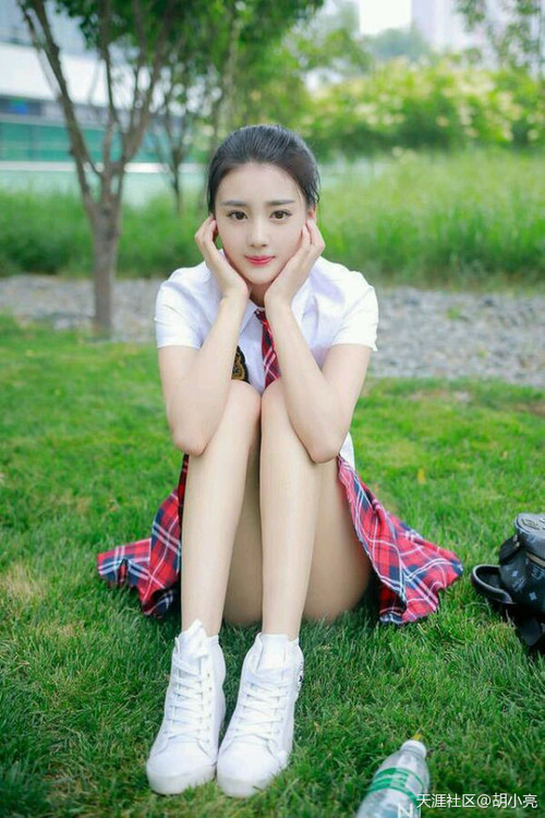 LEYU SPORTS中国官方网站-史上最年轻的“欧冠MVP”是谁？未来之星的榜单！，欧冠最年轻出场