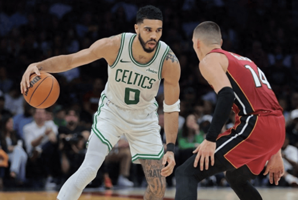 包含凯尔特人vs热火：东部的强强对话的词条