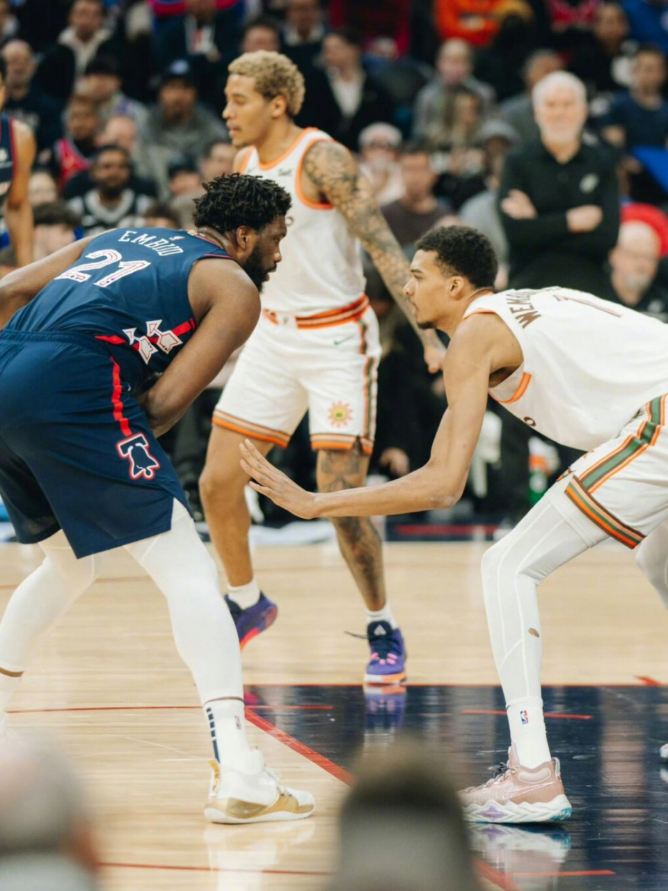 包含乐鱼体育：战术分析：76人队如何利用恩比德的内线优势，统治比赛？的词条