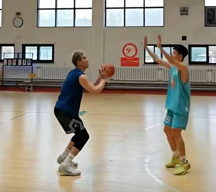 乐鱼体育:篮球训练赛事:提升技能,挑战自我的简单介绍 乐鱼体育:篮球训练赛事:提升技能,挑战自我的简单介绍