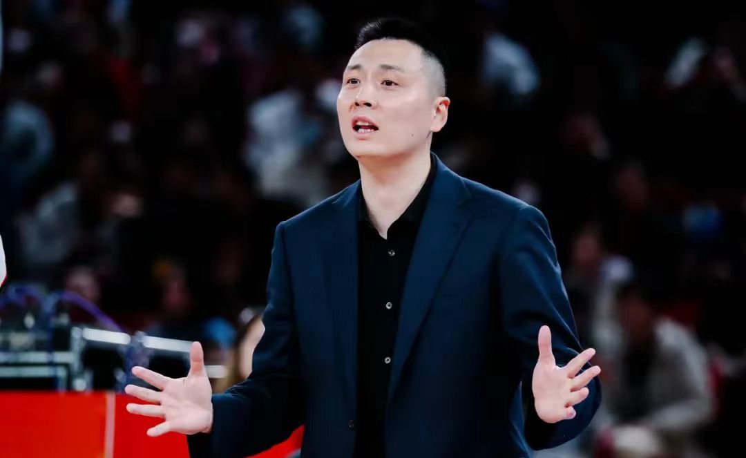 关于乐鱼体育：CBA球队的退役球衣号码背后的故事：致敬传奇，感恩奉献的信息